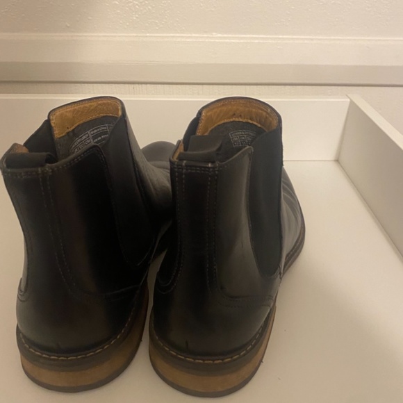 Vionic Men's Chelsea Boots - Picture 2 of 7
